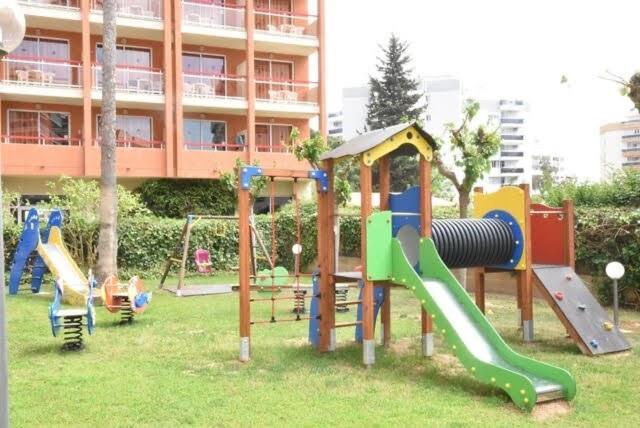 Appart Standing 2 Chambres 2Sdb Clim Piscine Parking Wifi Terrasse 21M2 Local Velo Port-Aventura, Plage, Centre Salou Exterior foto